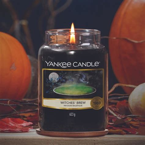 Fall Into the Spell of Yankee Candle's Witches Brew: A Comprehensive Review
